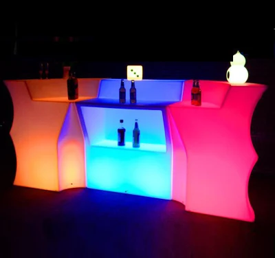 Comptoir de bar d'éclairage LED de boîte de nuit coloré en plastique moderne à vendre