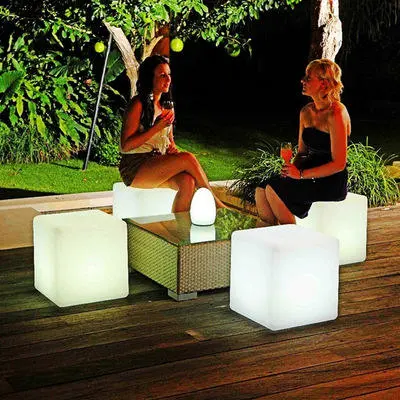 Cube Télécommande Charge Carré Chaise Lampe PE Mode Creative Maison Meubles Bar LED Lumineux Carré Tabouret